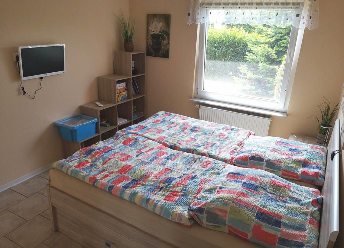Schlafzimmer 1