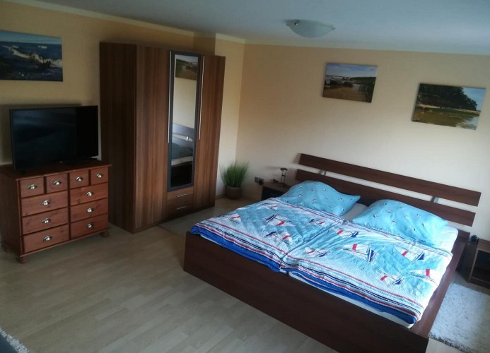 Schlafzimmer 2