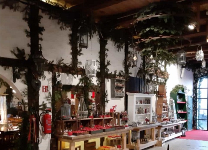 jährlicher Weihnachtsmarkt in der Hohen-Wieschendorfer Scheune